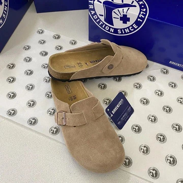 Birkenstock Boston Clog Suede