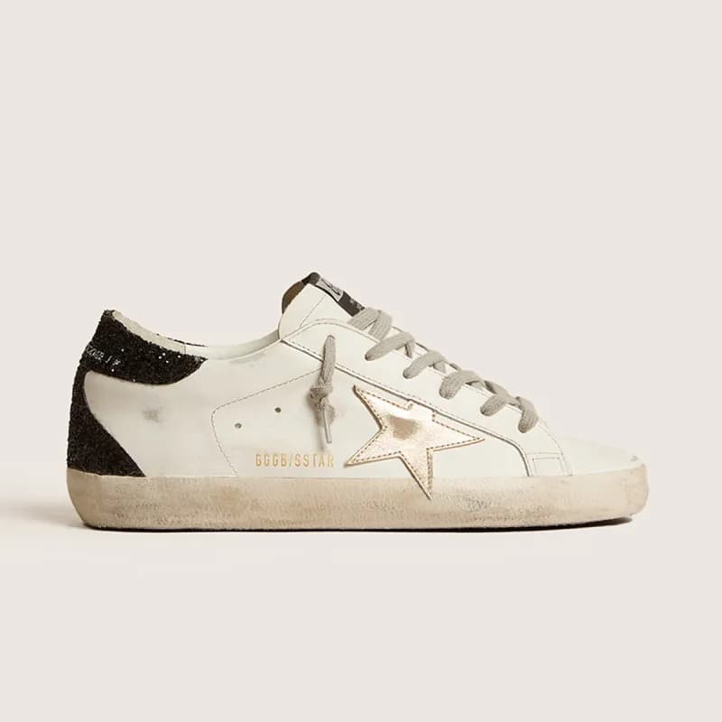 Golden Goose Superstar Distressed Red Star — 15