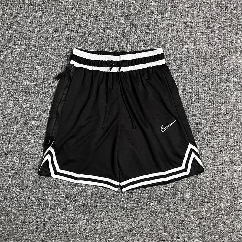 Jordan Shorts Logo Patch — 20