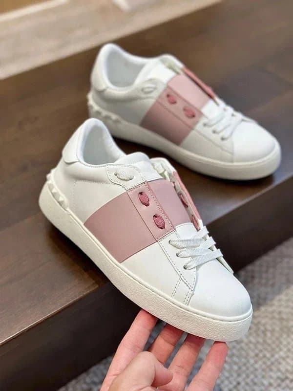 Valentino Rockstud Low Stud Strap — 裸粉色  30
