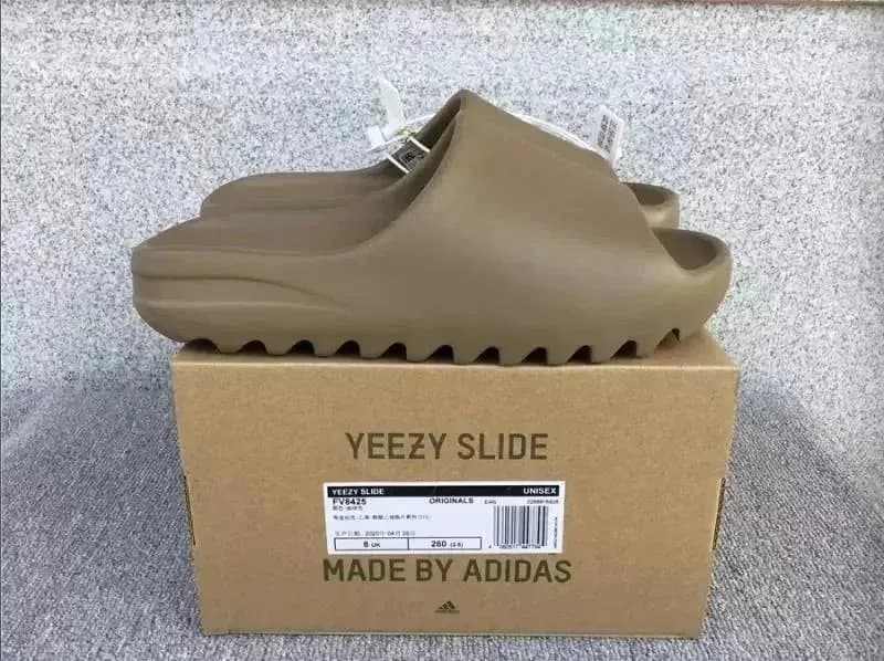 Yeezy Slide Earth