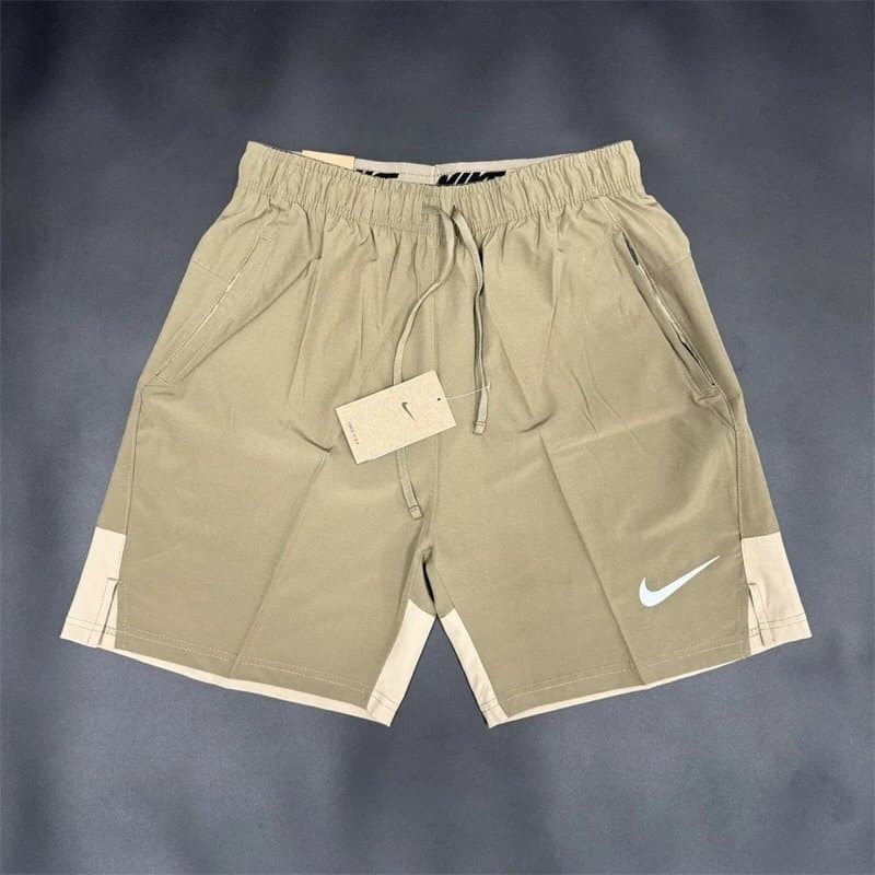 Nike Sportswear Shorts Two-Tone
