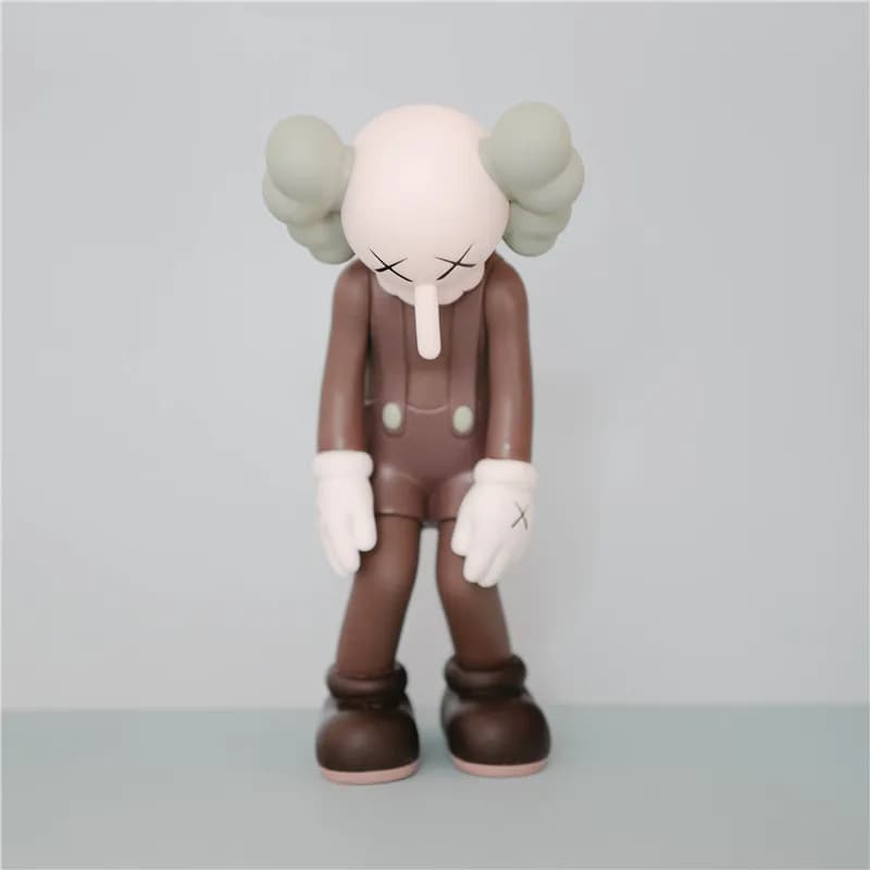 BAPE × KAWS Half-Brain Ape Figure Split Brain Design — 小谎言28cm-咖色