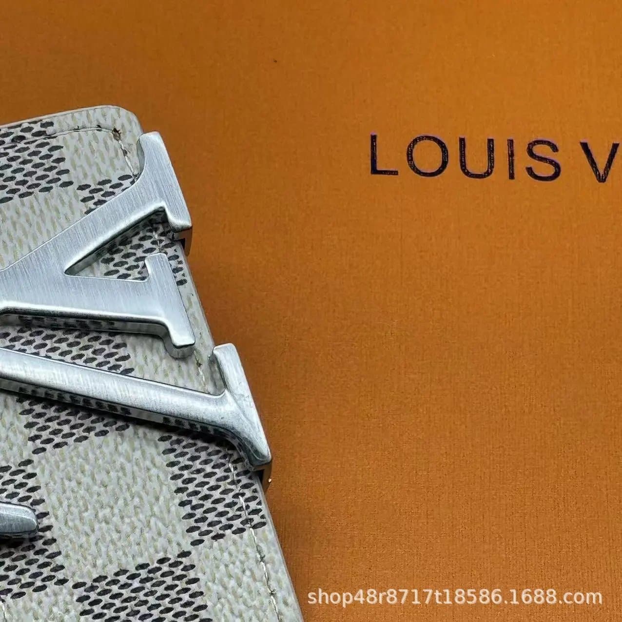 Louis Vuitton LV x KAWS Belt Multicolor Graffiti Print — 白格 银扣