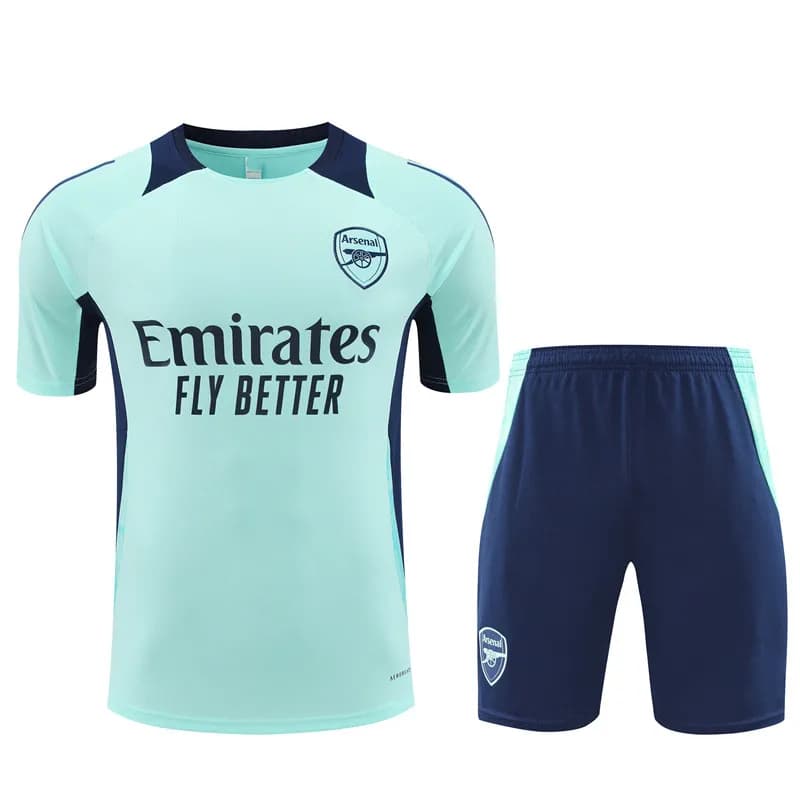 Training Kit Emirates Fly Better