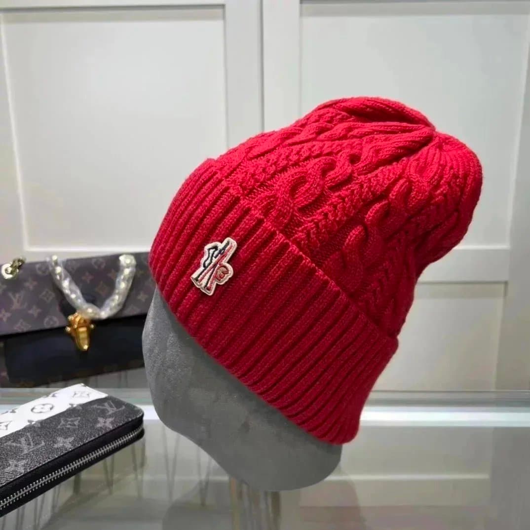 Moncler Ribbed Beanie Logo Patch — 35