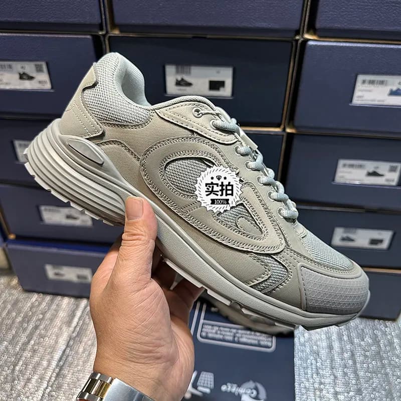 Retro Runner Mint Foam — 浅灰色胶片 024-H120