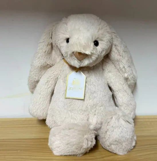 Be@rbrick Bashful Bunny Medium