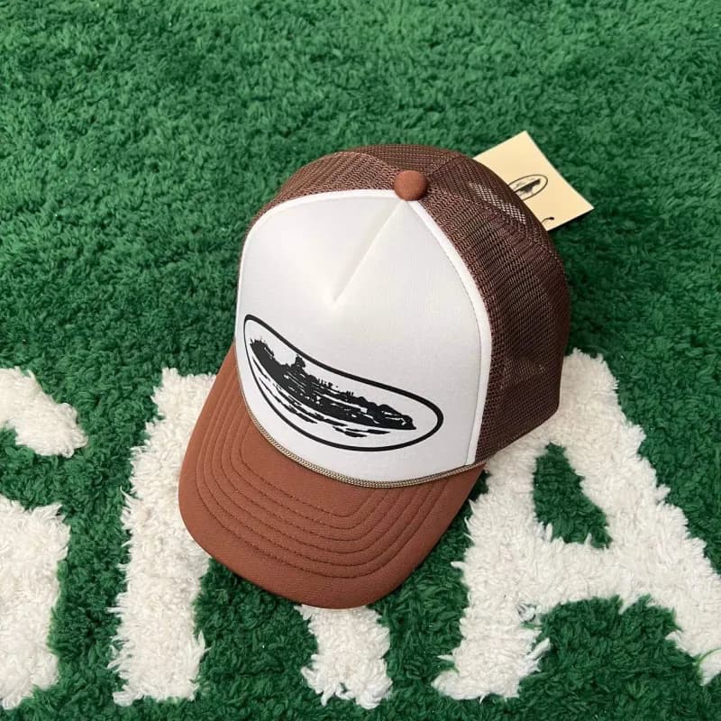 Corteiz Bucket Hat Embroidered Logo — White + Brown Cruise Duck Tongue