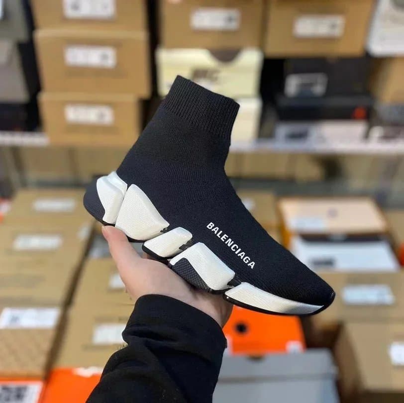 Balenciaga Speed Trainer Black Volt — 黑色黑底