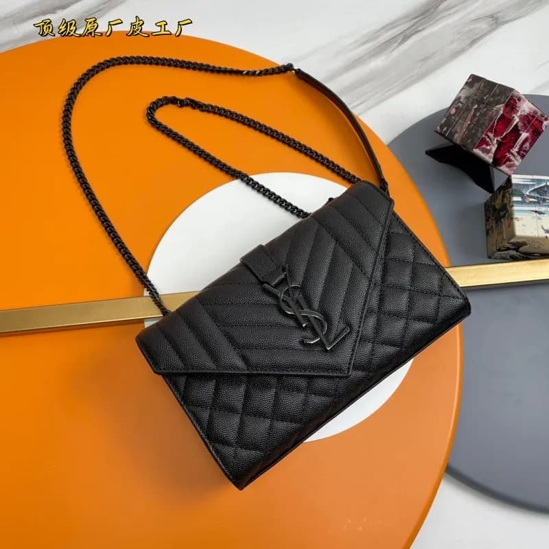 Saint Laurent Niki Mini Smooth Leather — 103【款式】