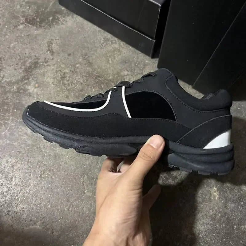 Gucci Ace Low Web Stripe — 25