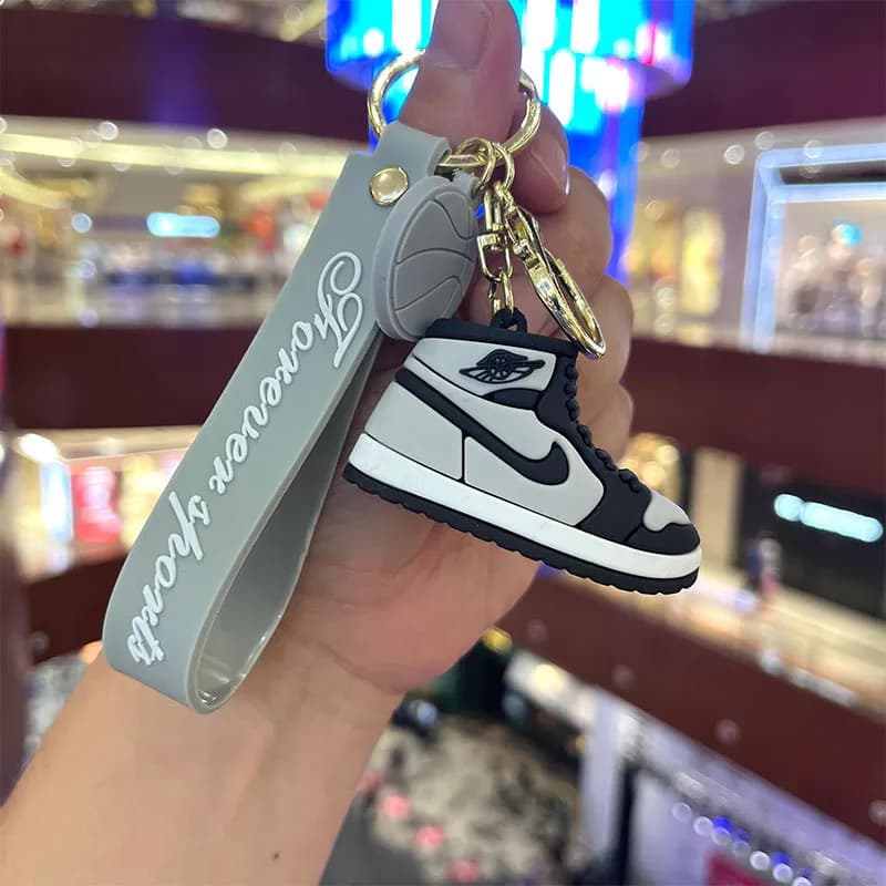 Air Jordan 1 Mini Keychain Bred Toe