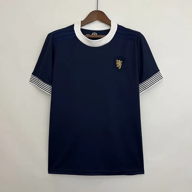 Adidas Samba Tee Lion Crest