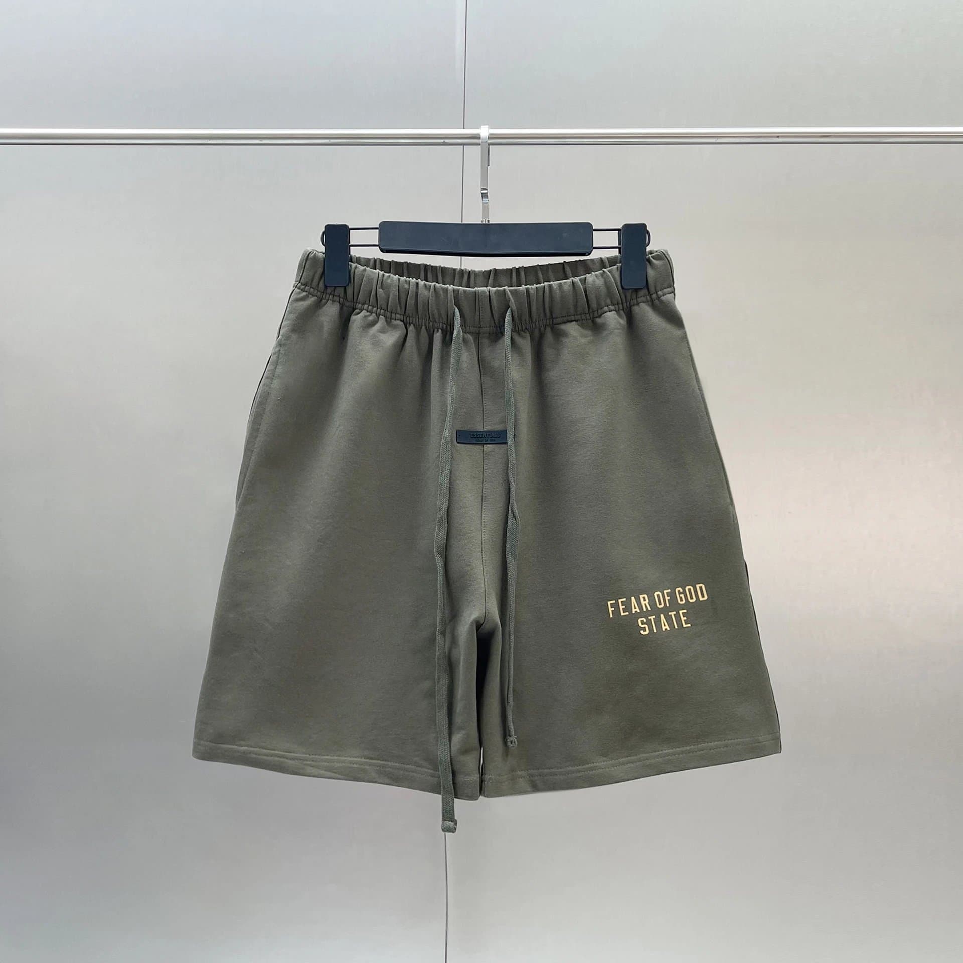 Fear of God Essentials Essentials Shorts Olive — 军绿色kzm52