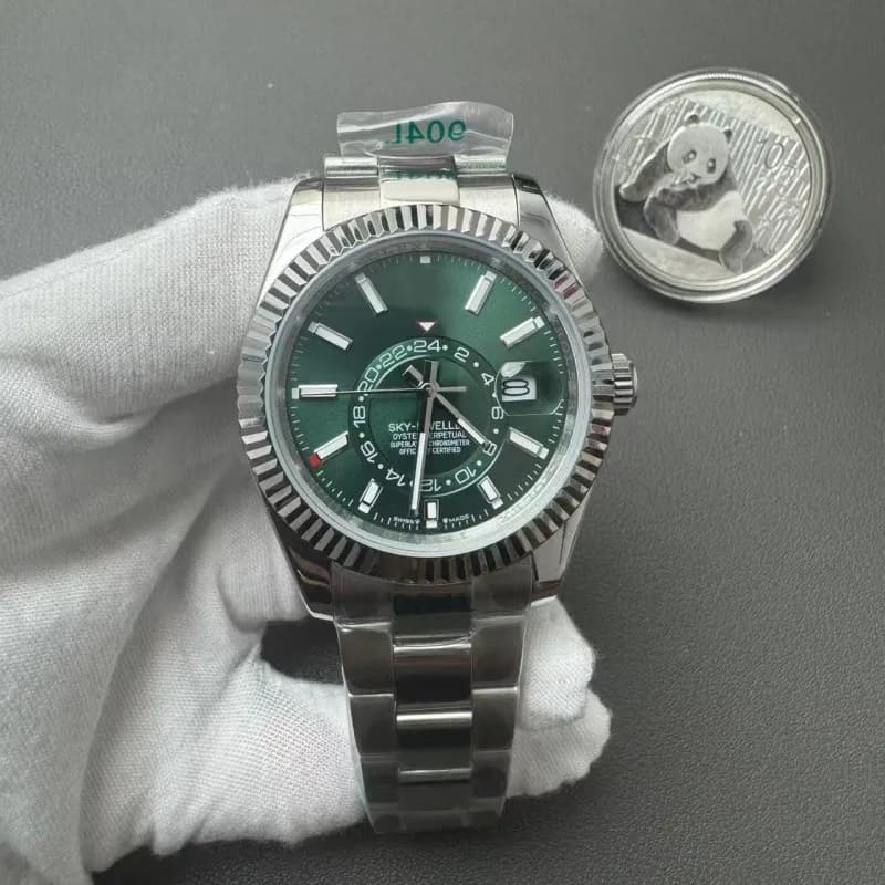 Rolex Day-Date 40 Green Vignette Dial — 白钢绿色面