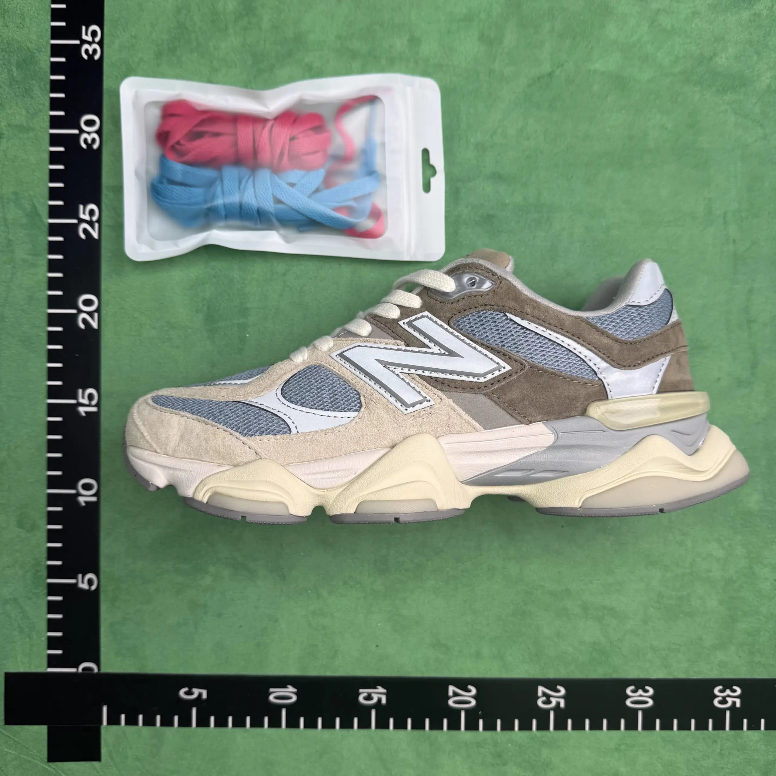 New Balance 9060 Navy Beige — 12.U9060MUS