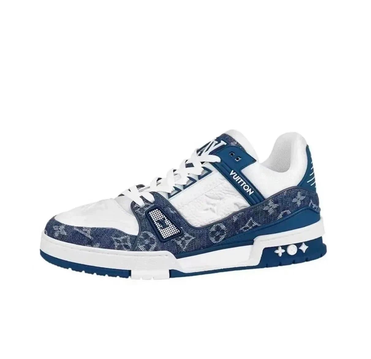 Louis Vuitton LV Trainer Monogram Embossed — 牛仔蓝