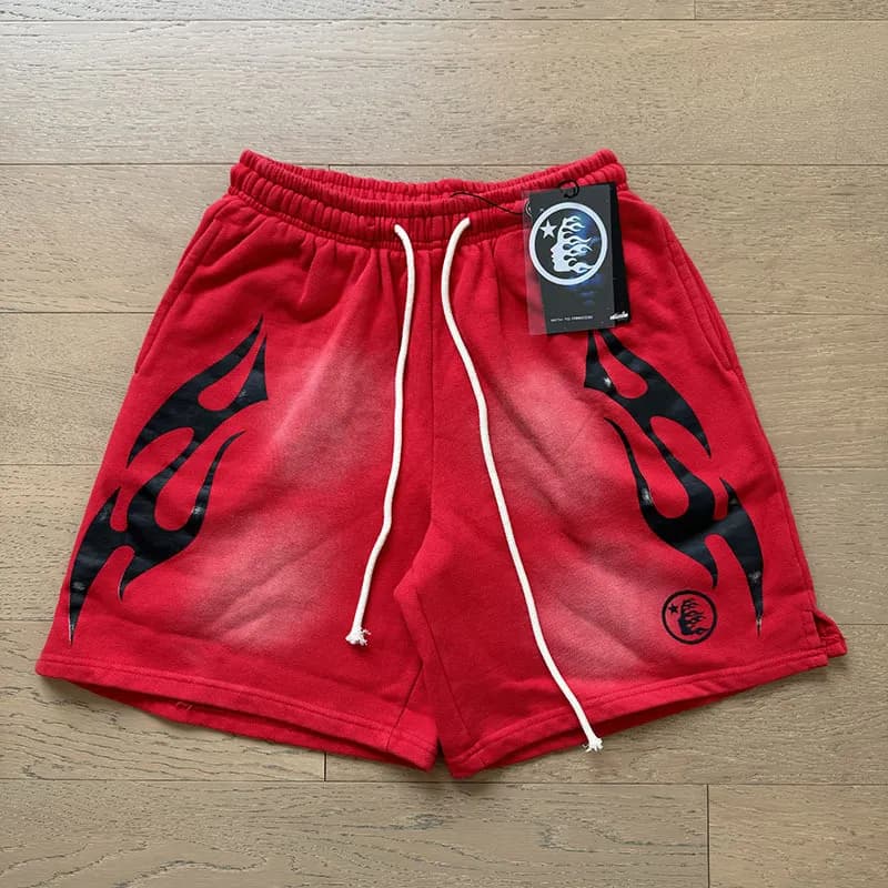 Sp5der Flame Print Shorts White Flame Graphic — 777 红色