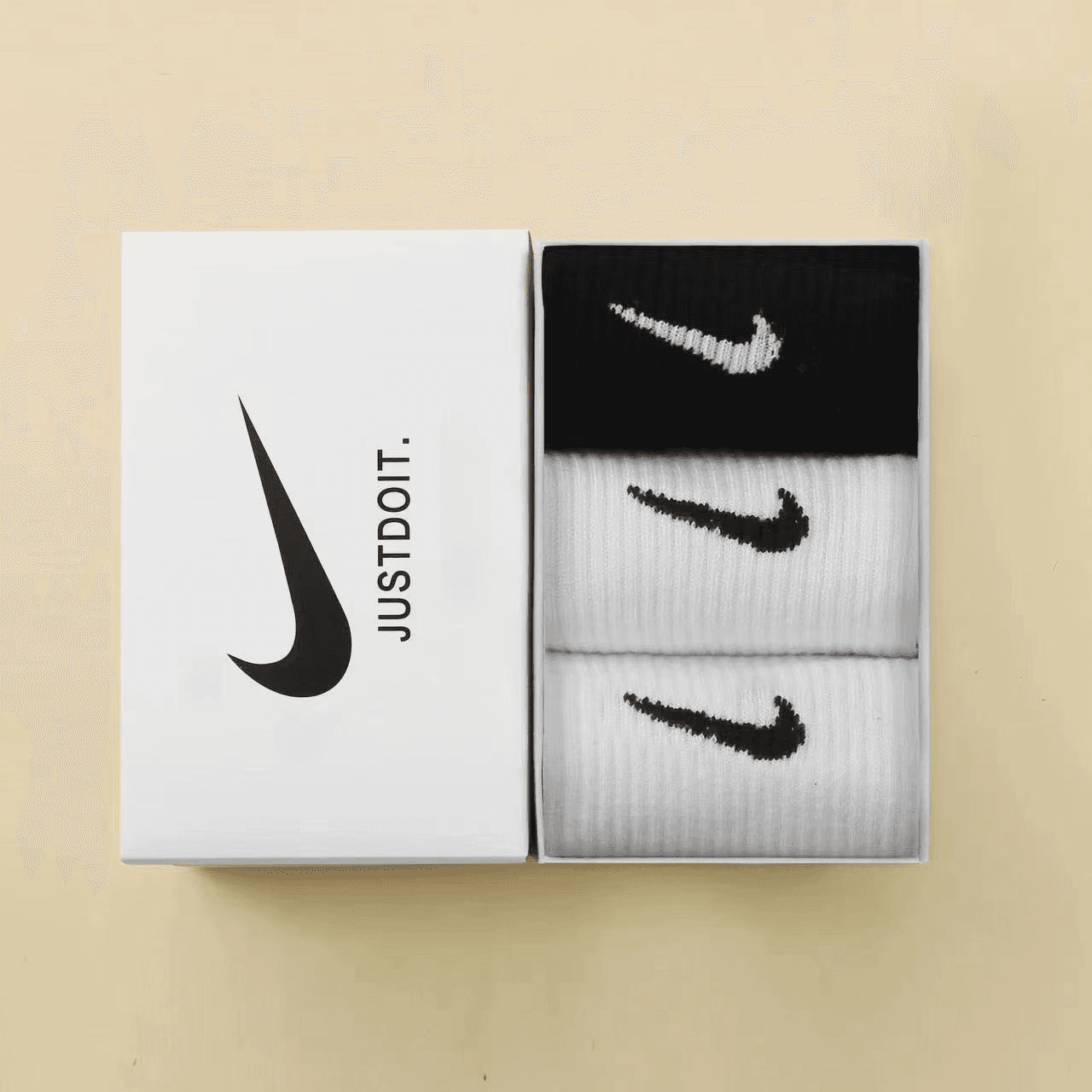 Nike Socks Swoosh Logo