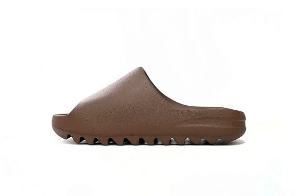 Yeezy Slide Onyx — 棕色 GX6141