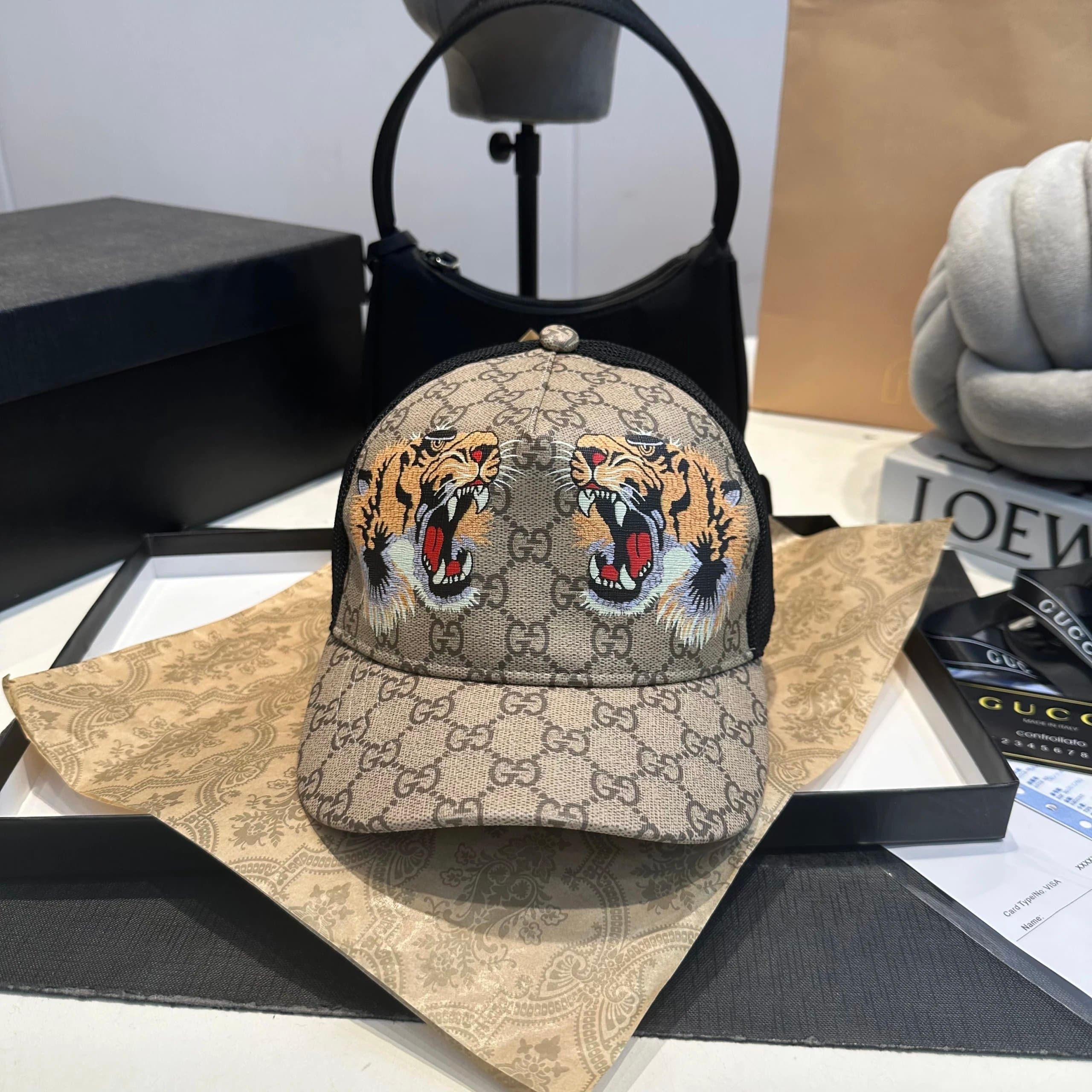 Gucci Baseball Cap GG Monogram Dip-Dye — 30