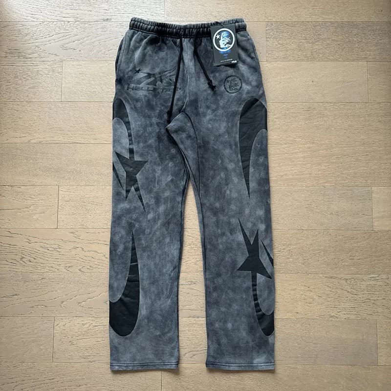 Kith Flame Sweatpants Black with Red Flame Print — 798