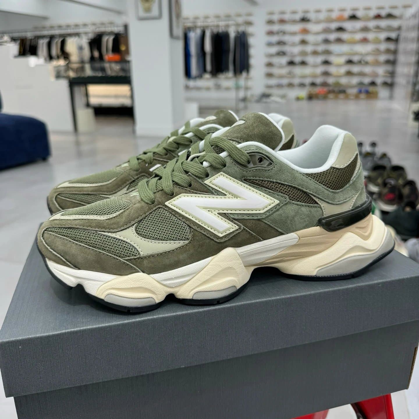 New Balance 2002R Olive