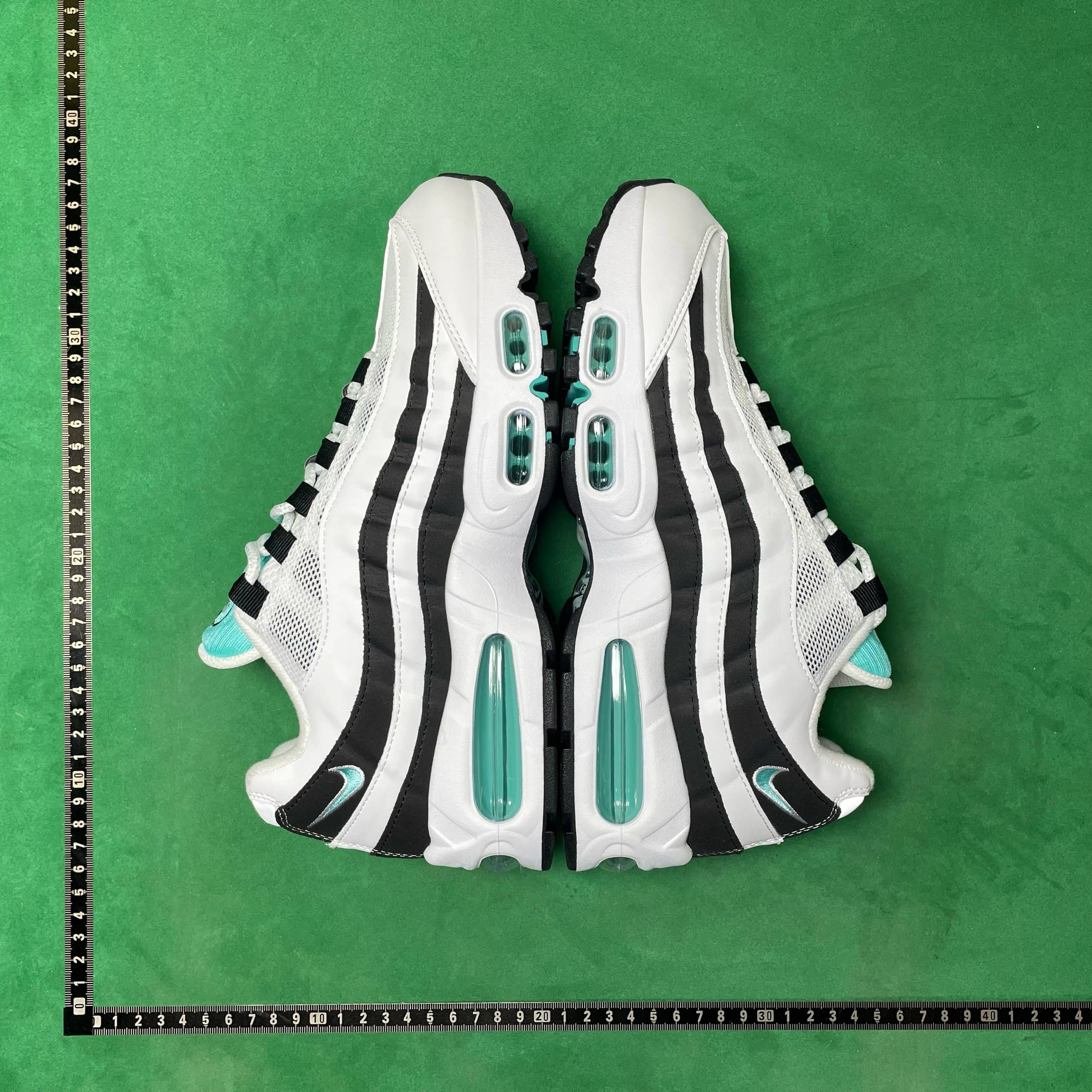 Nike Air Max Plus TN — 10号黑白绿IM7409-100