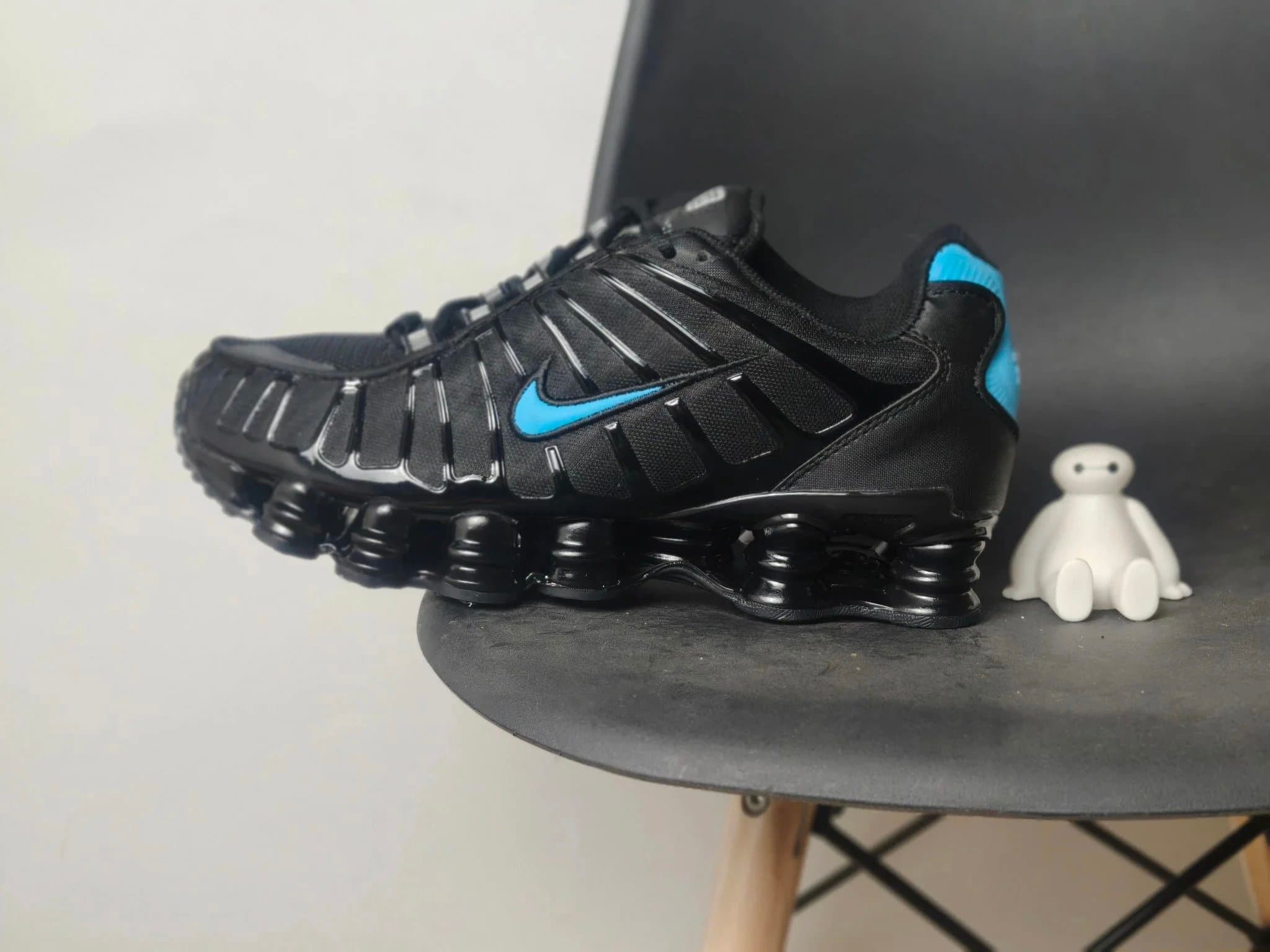 Nike Air Max Plus Triple Black — 黑蓝