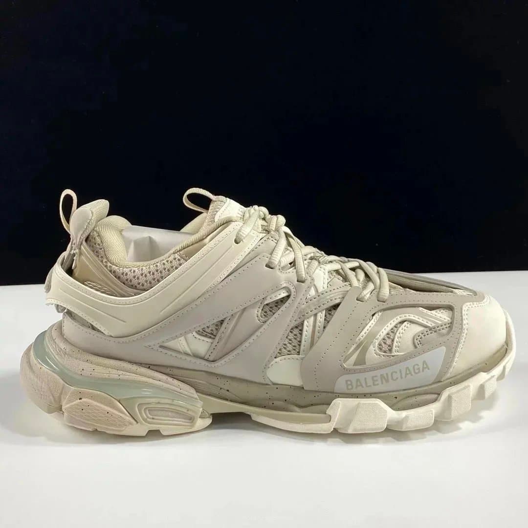 Balenciaga Triple S All Black — 尺码备注 · 巴黎世家3.0奶茶色 49697
