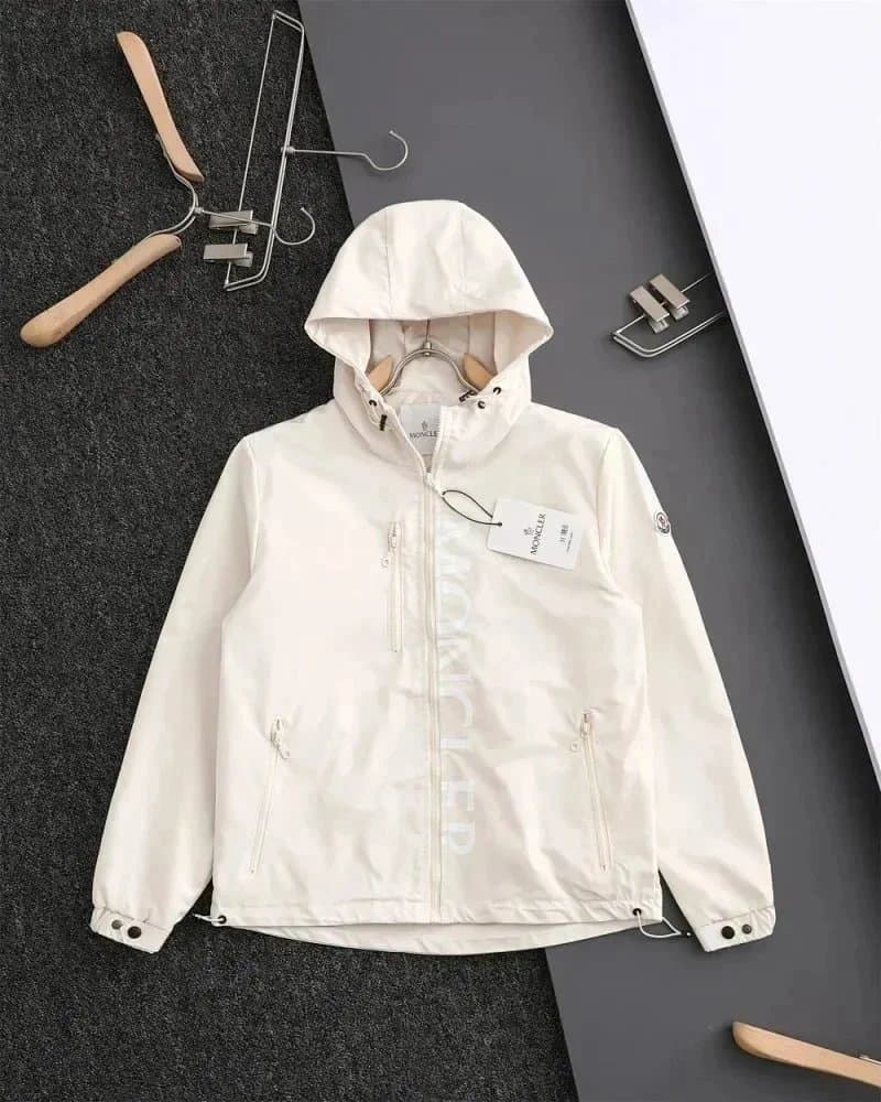 Moncler Logo Patch Hooded Jacket Black — 2