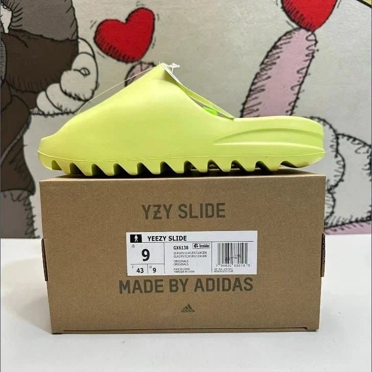 Yeezy Slide Glow