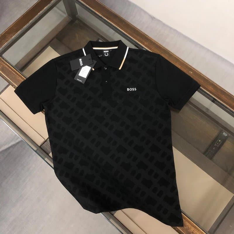Prada Logo T-Shirt Triangle Logo — 23