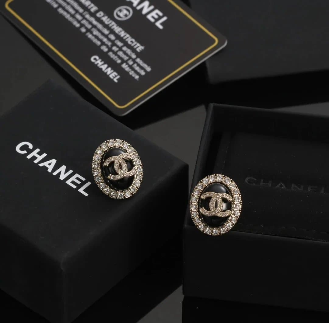 Chanel CC Pearl Earrings Gold Tone with Pearls — 16