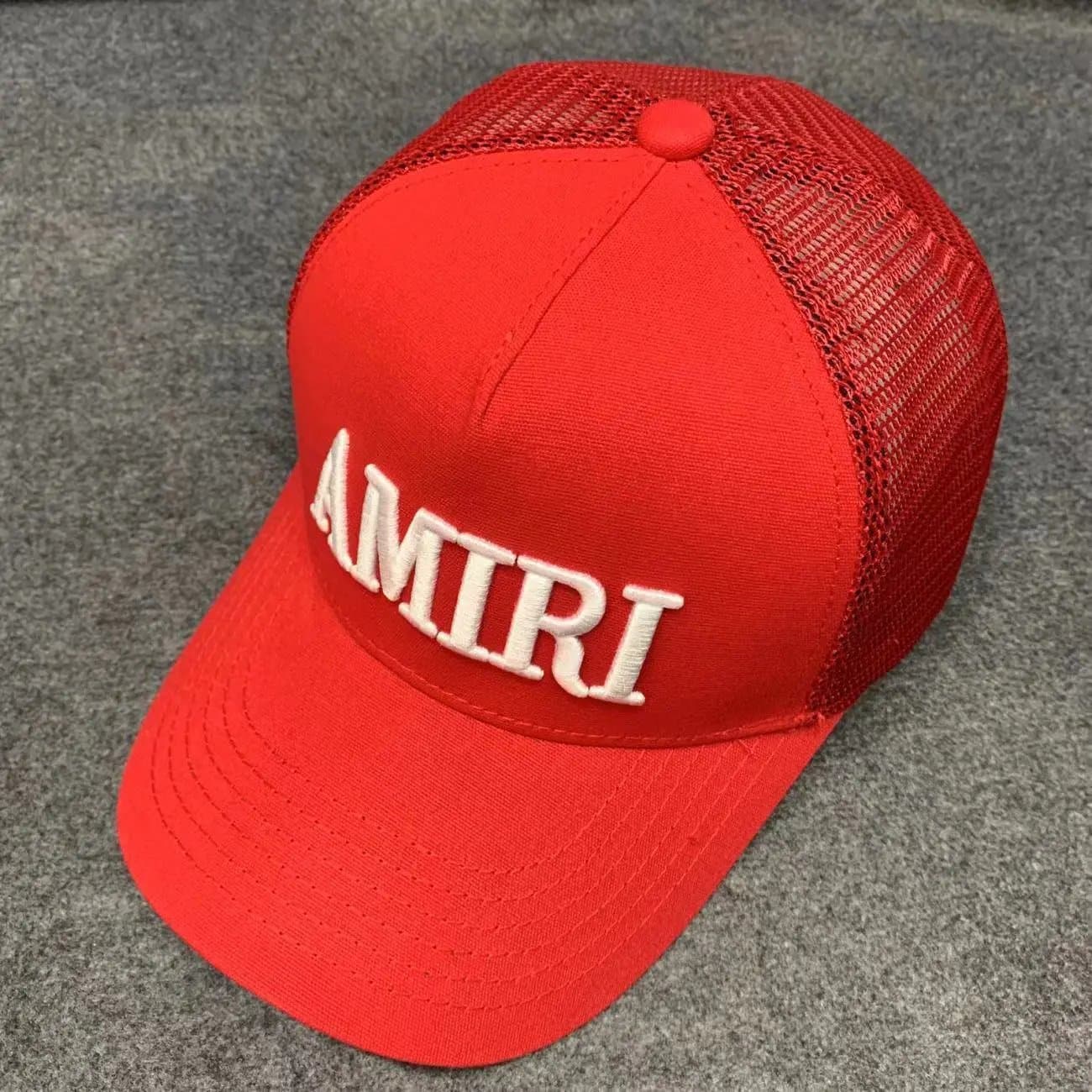 Travis Scott Trucker Cap Embroidered Logo — 均码 · 36