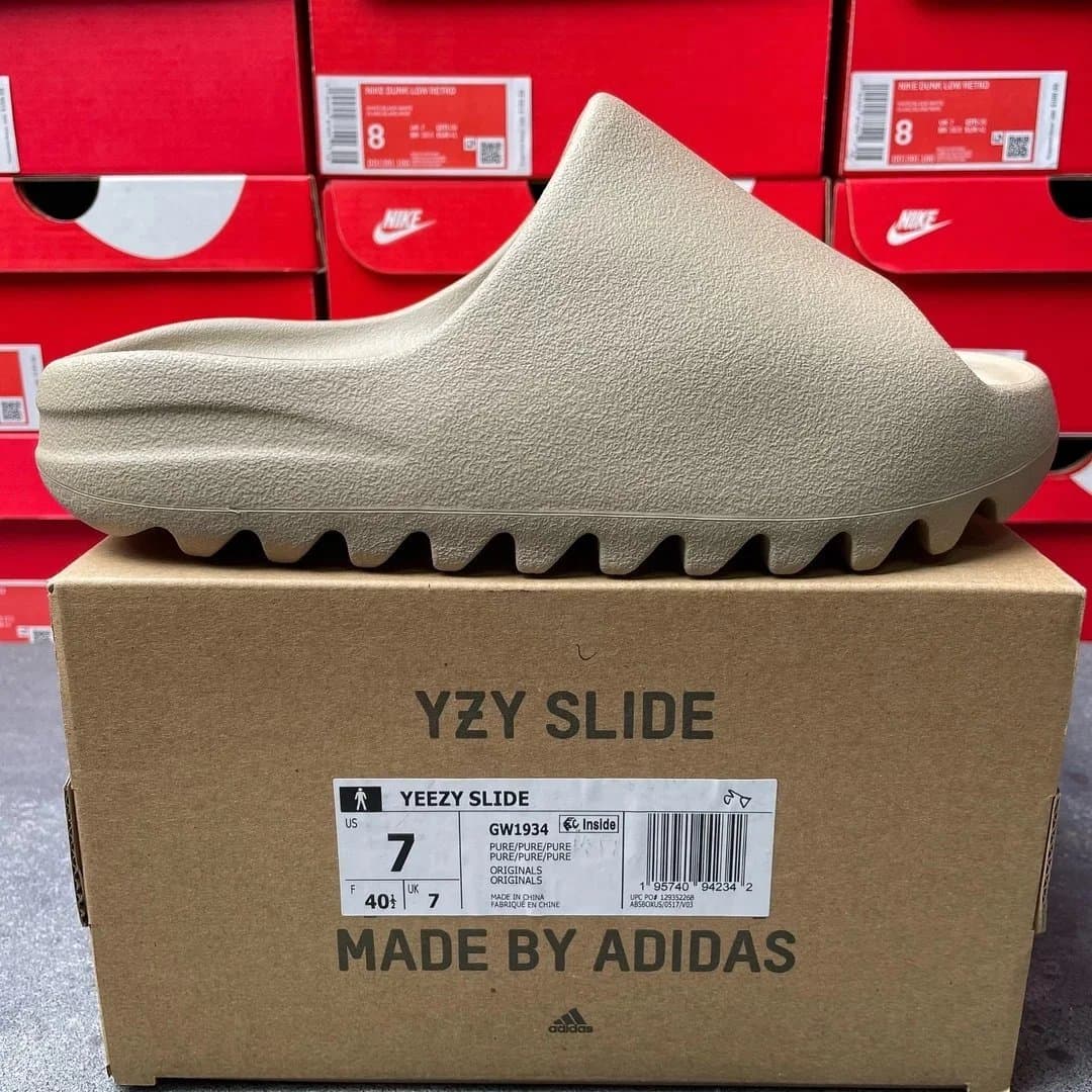 Yeezy Slide Granit — Coconut Slippers Warm Brown Frosted GW19