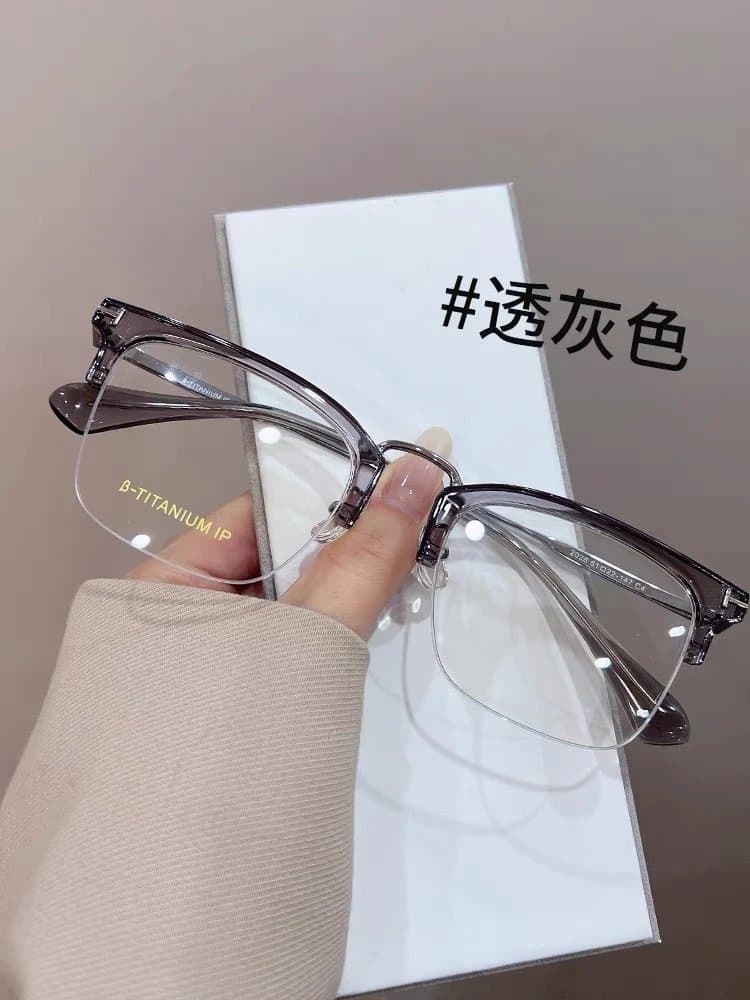 Ray-Ban Clubmaster Translucent Grey