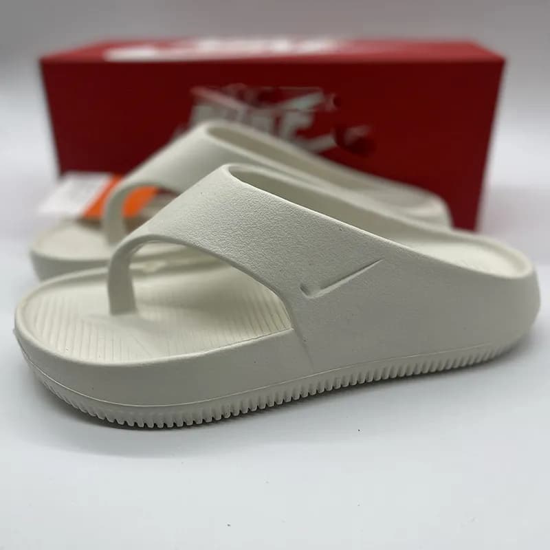 Nike Victori One Triple White