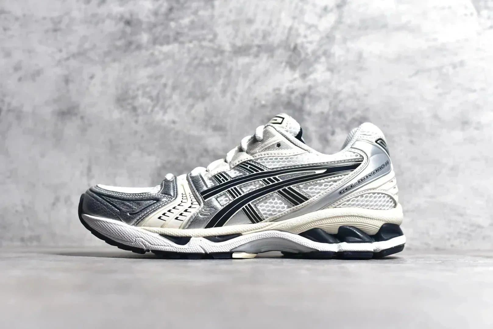 Asics Gel-Lyte III Flame — 1203A056-109