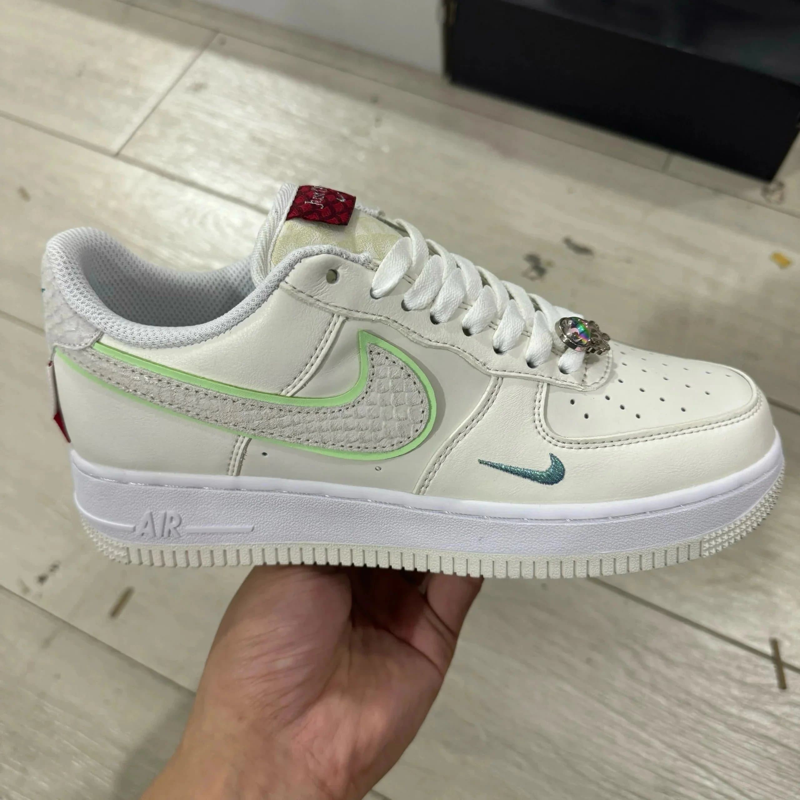 Nike Air Force 1 Low Wheat — 龙年米白