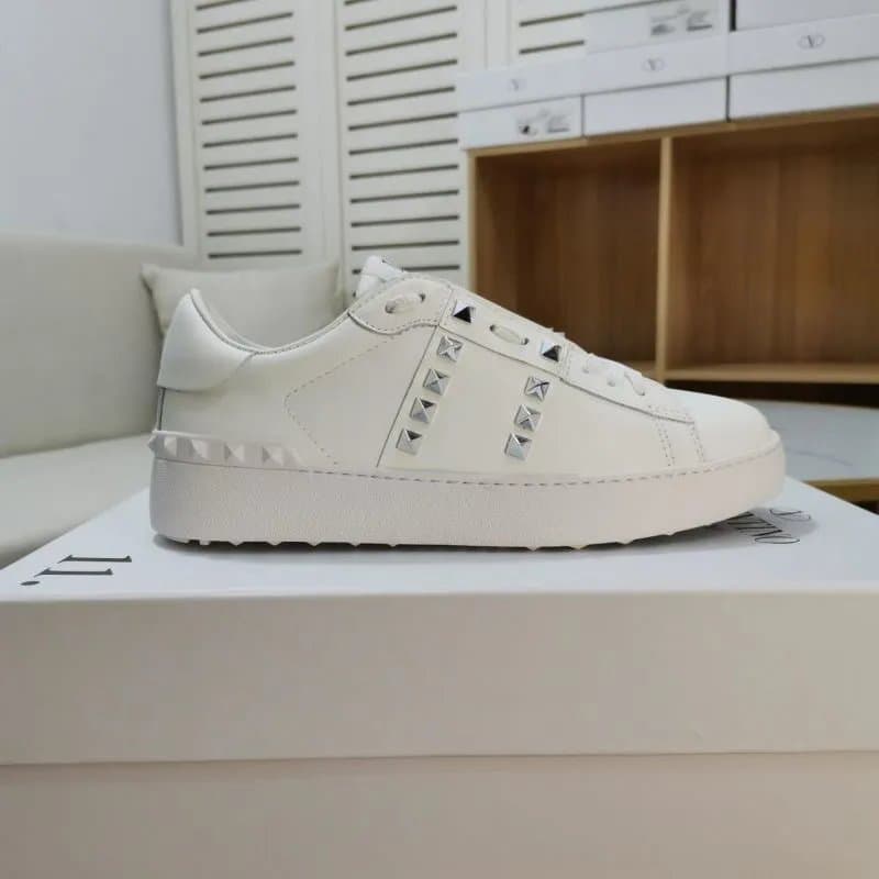 Valentino Rockstud Low Triple White — 5