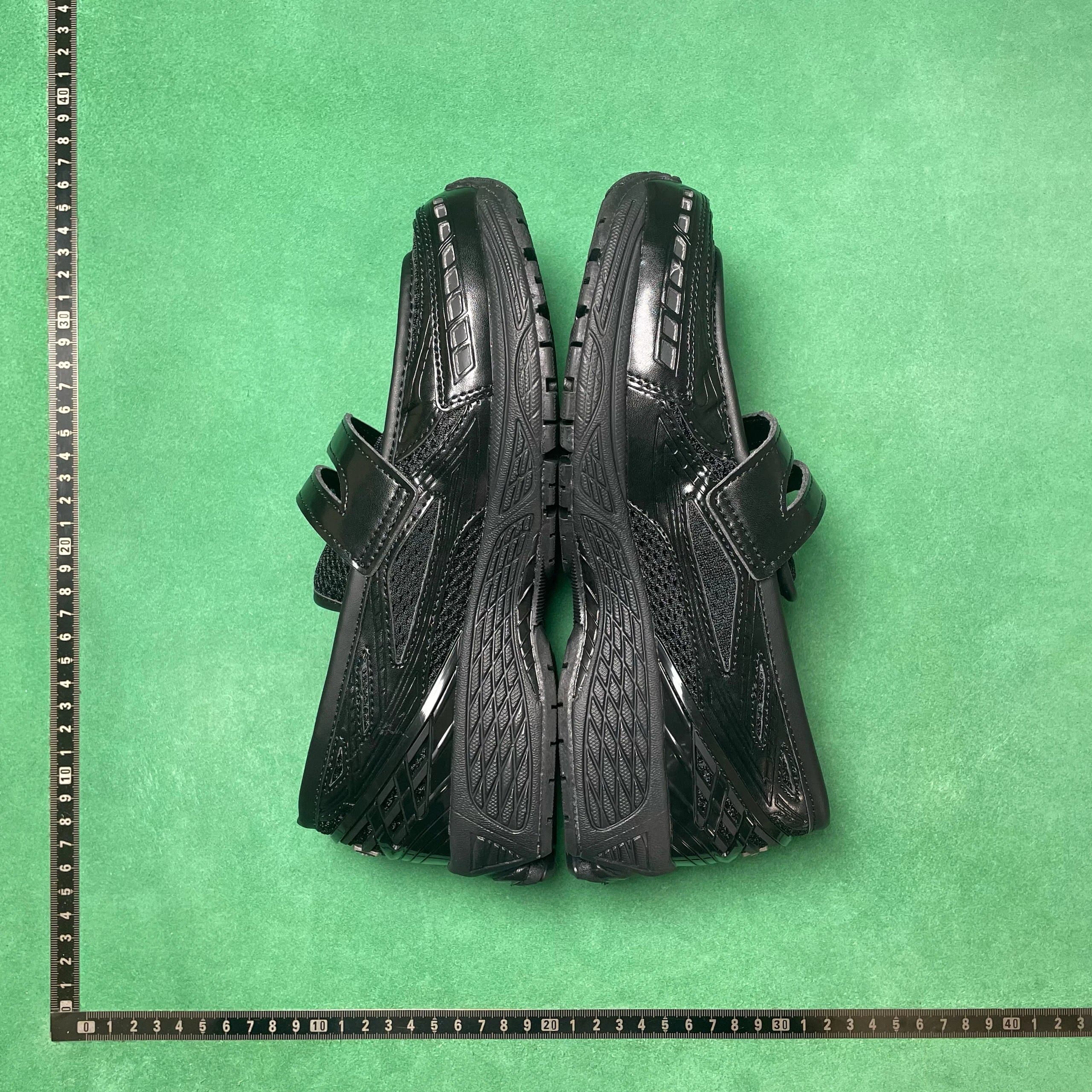 Nike Velcro Strap Sneaker All Black