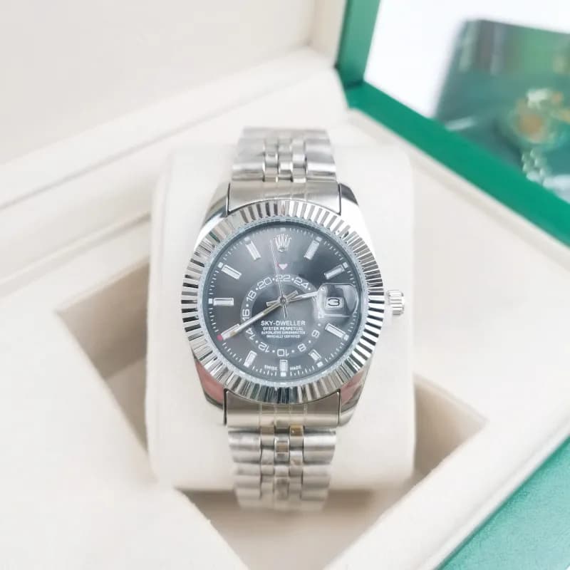 Rolex GMT-Master II Batman — Log skywalker silver black