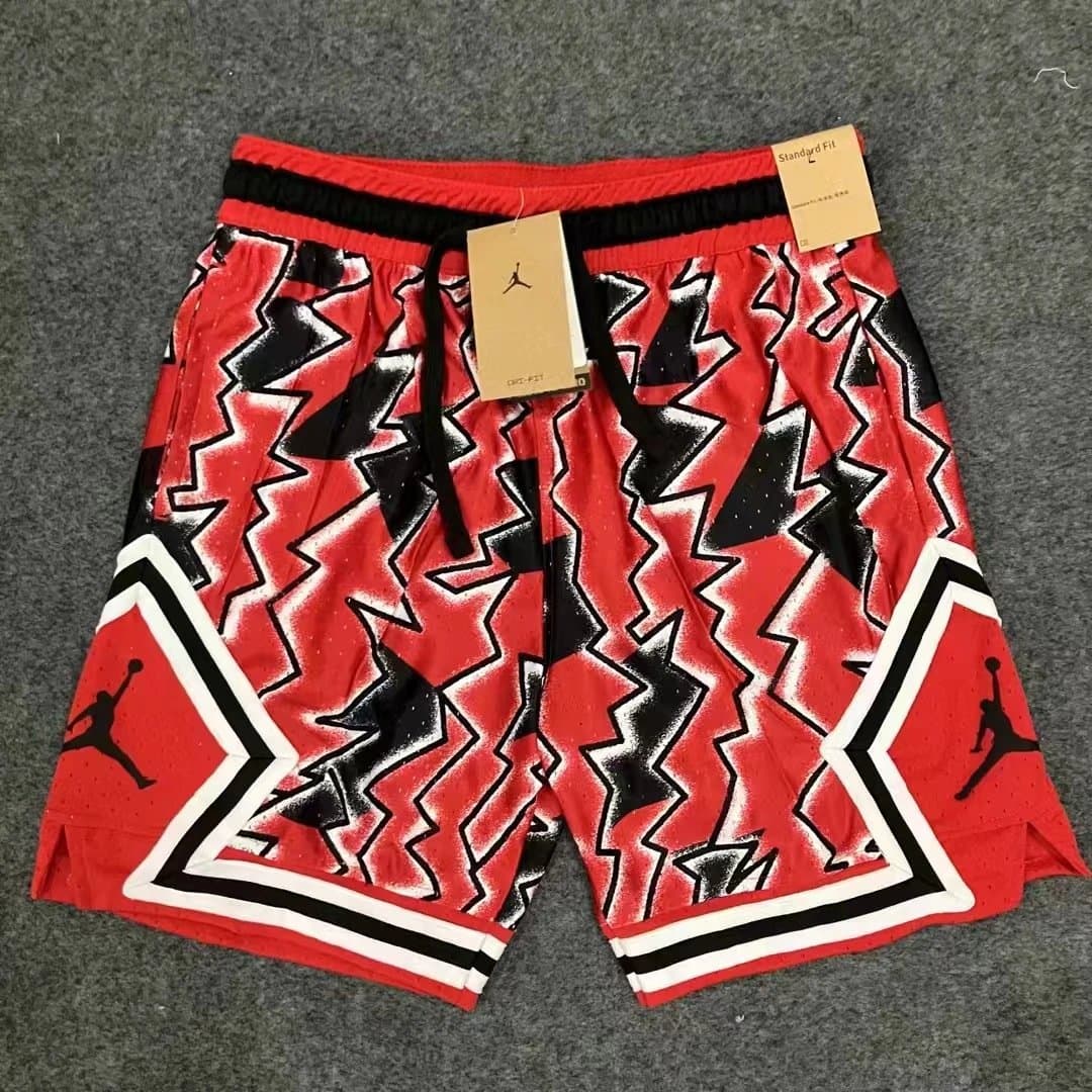 Jordan Basketball Shorts Geometric Panel Design — N010扎染红