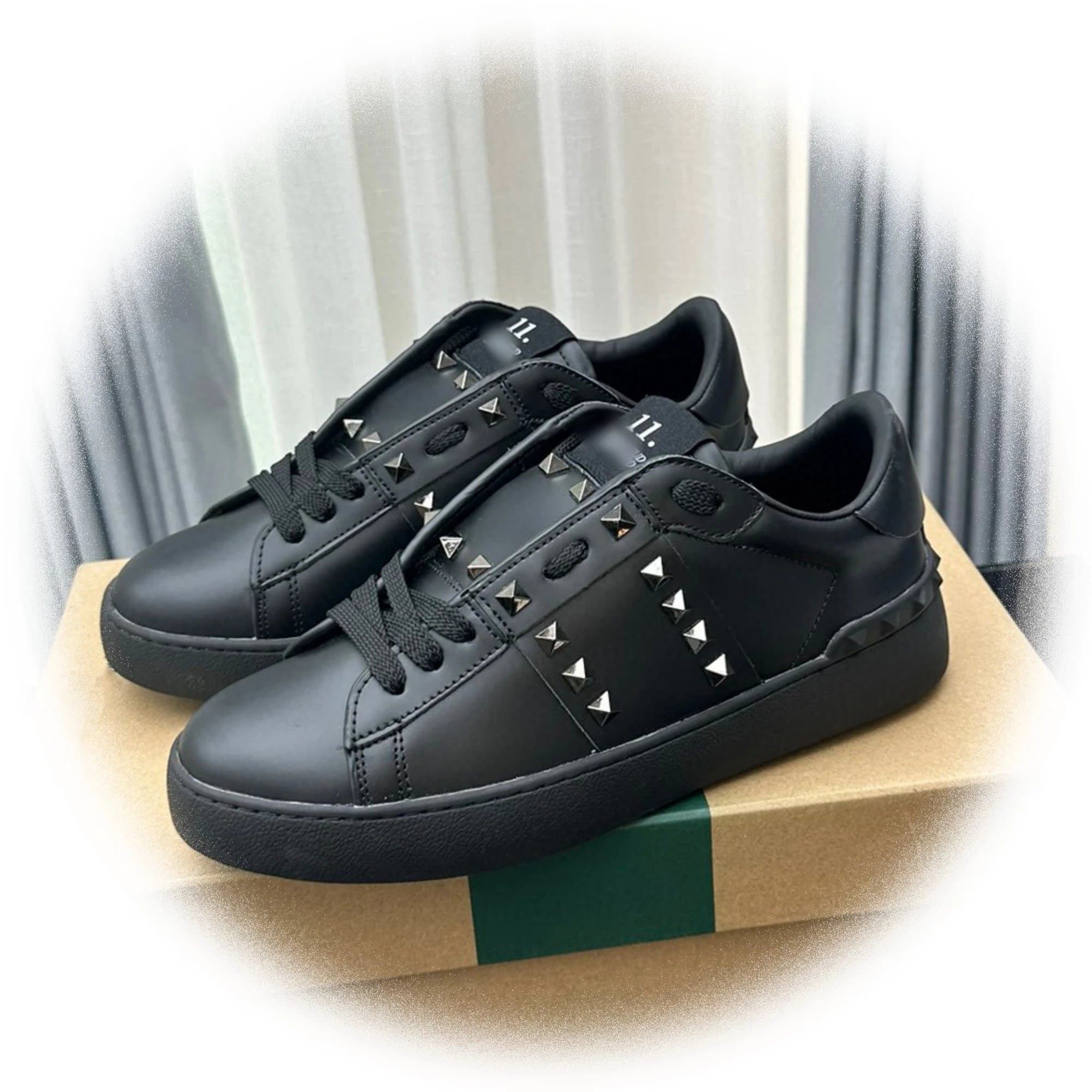 Valentino Rockstud Low Rockstud