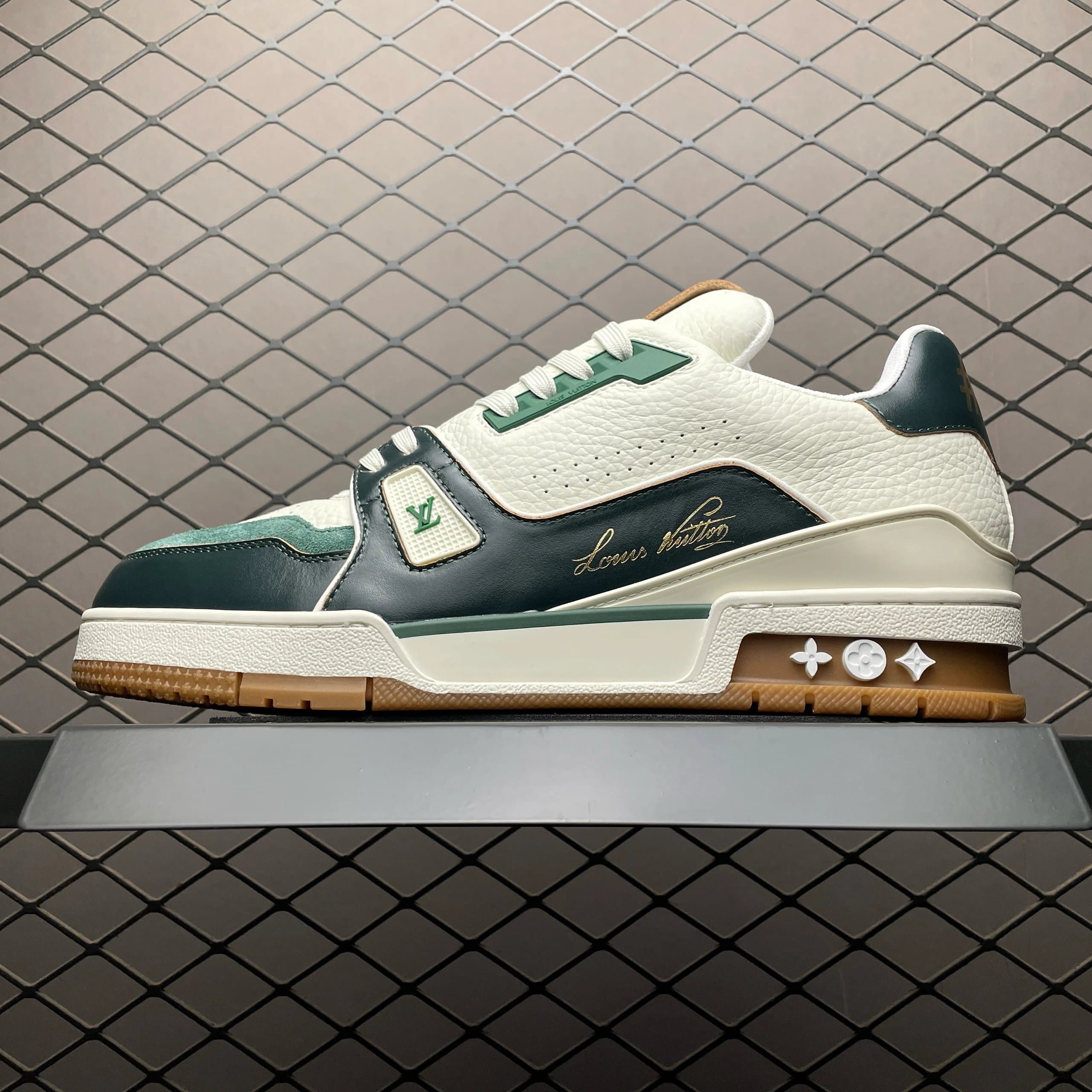 Louis Vuitton LV Trainer Monogram Mesh — 白绿棕