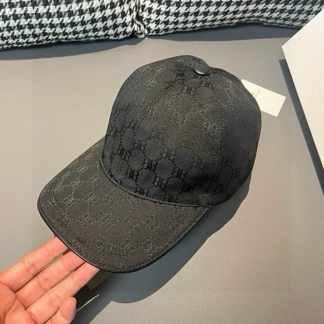 Gucci Baseball Cap GG Monogram