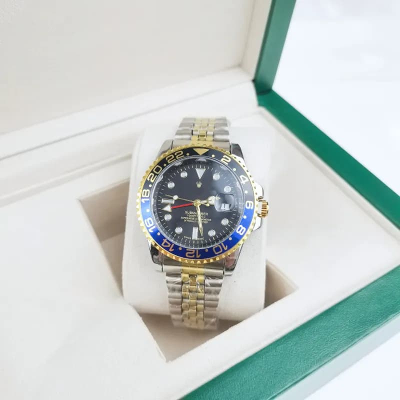 Rolex Submariner White Dial with Black Bezel — 四针可乐圈 五珠间金黑蓝圈黑面