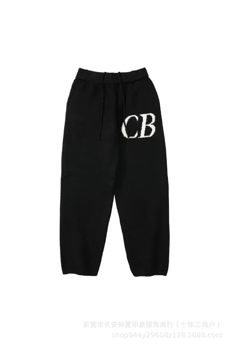 Corteiz CB Logo Sweater White CB Logo — M986 black trousers